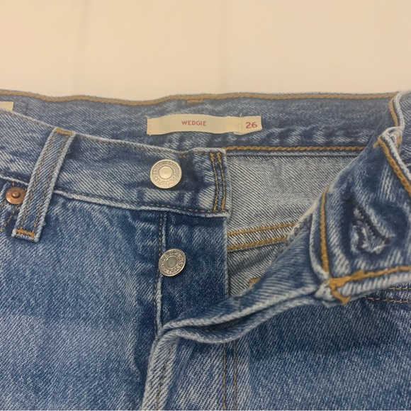 LEVI’S - Wedgie - High-Waisted Jeans - Women’s 26 - Picture 3 of 11